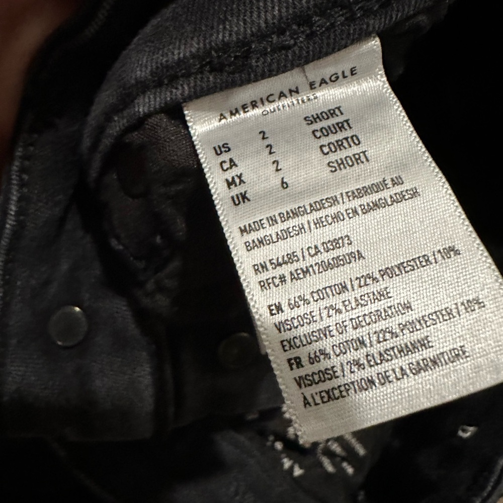 Black American eagle curvy high rise flare jeans 2-short - Picture 3 of 7